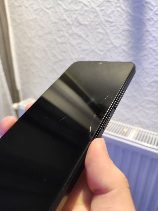 Redmi A3 - Elegant si Frumos