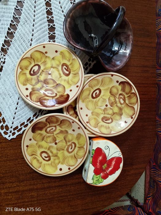 Пет малки чинии с орнаменти  кошничка бонбониера