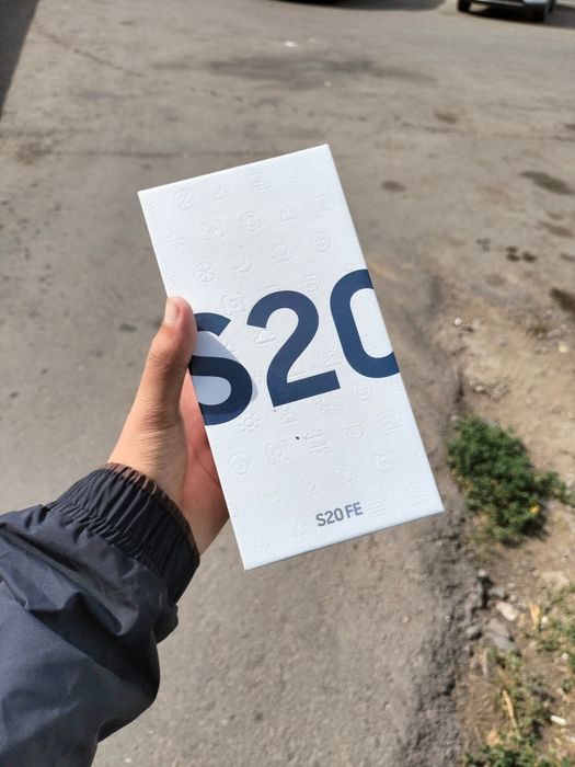 Samsung S20 FE на снапдрагоне