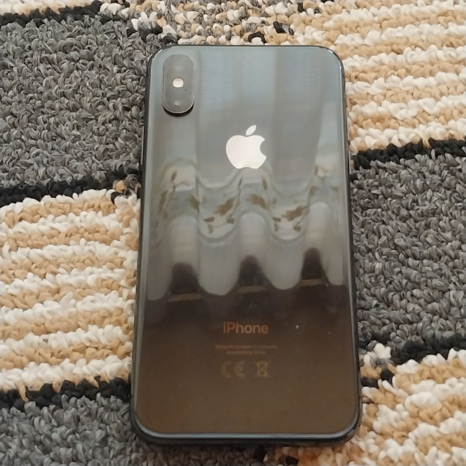 Iphone xs 256gb idial aybi yuq. Ochilmagan