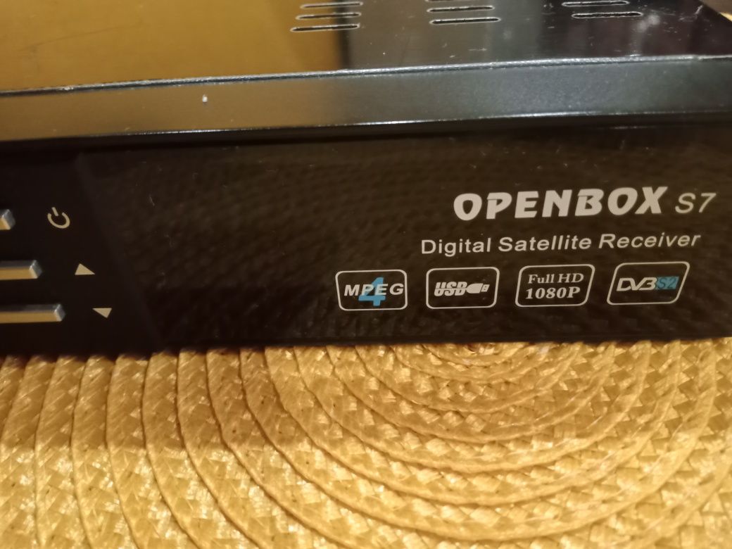 Ресивер openbox s7 спутниковый,пульт