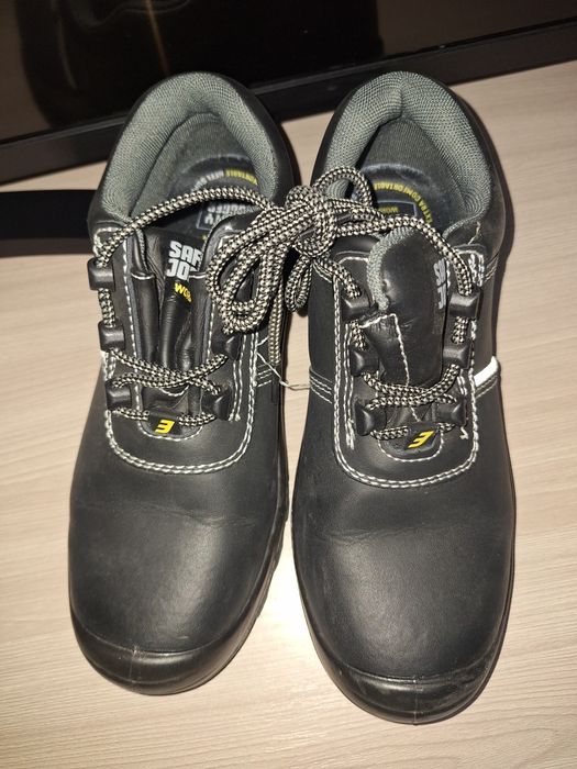 Спец. Обувь новые