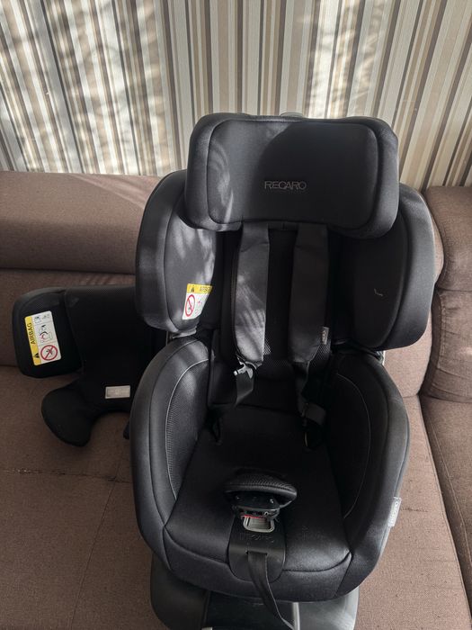 Столче за кола Recaro Salia, IsoFix, i-Size, 40-105 cm, Mat Black