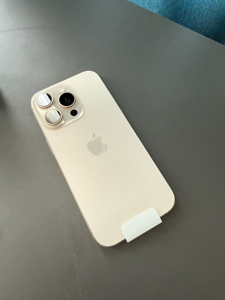 Чисто нов неактивиран iPhone 16 Pro 256 Desert
