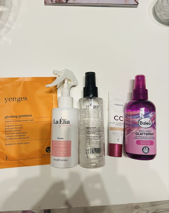 Козметика за лице коса