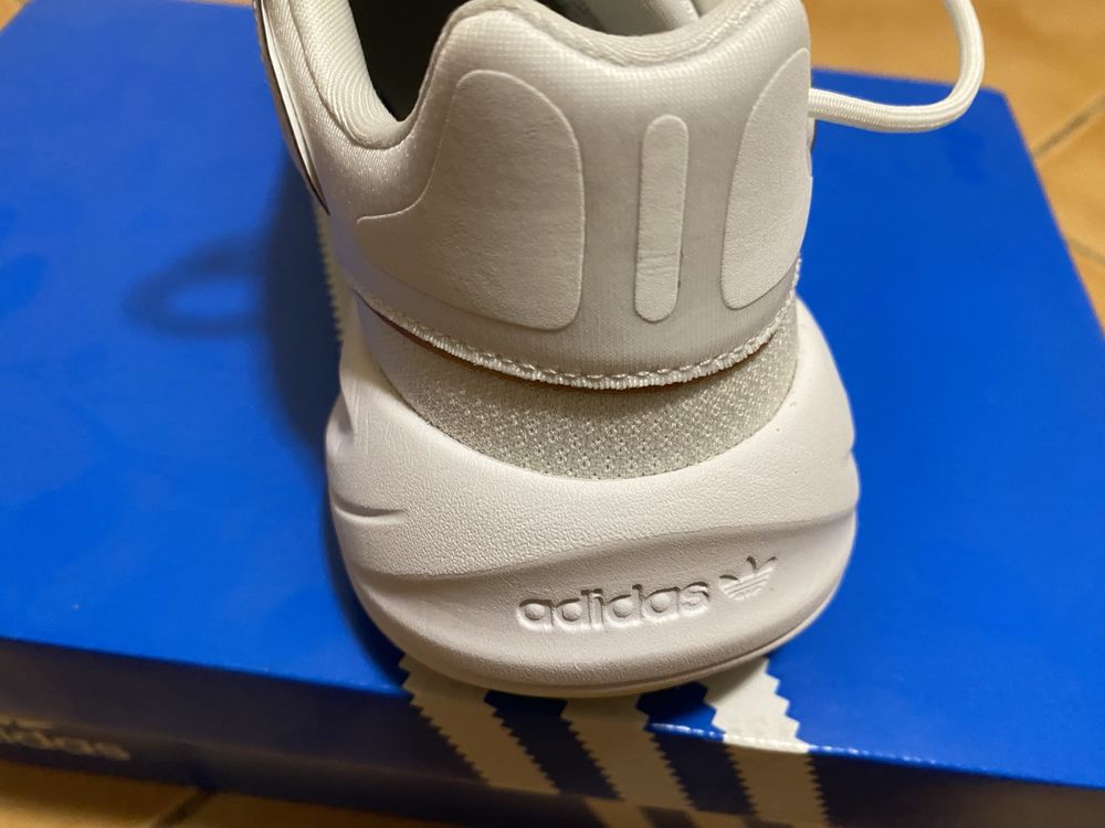 Adidasi adidas Originals OZELIA UNISEX - Sneakers low, marimea 37.5