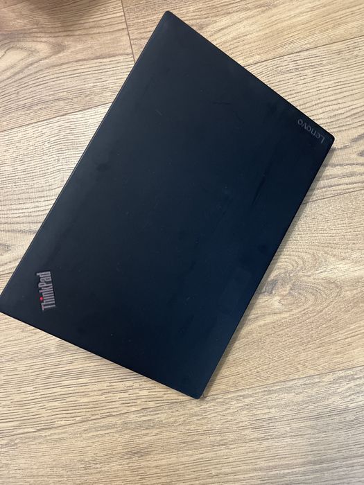 Laptop Lenovo ThinkPad i7-8650U ; SSD m2 256; 8 GB RAM