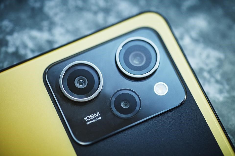 Продам POCO X5 PRO