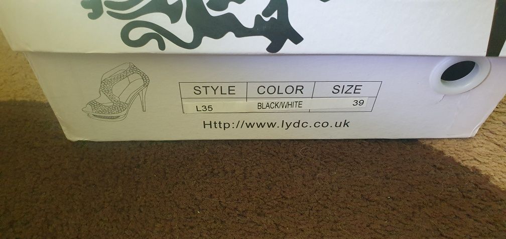 Чисто нови обувки Lydc London