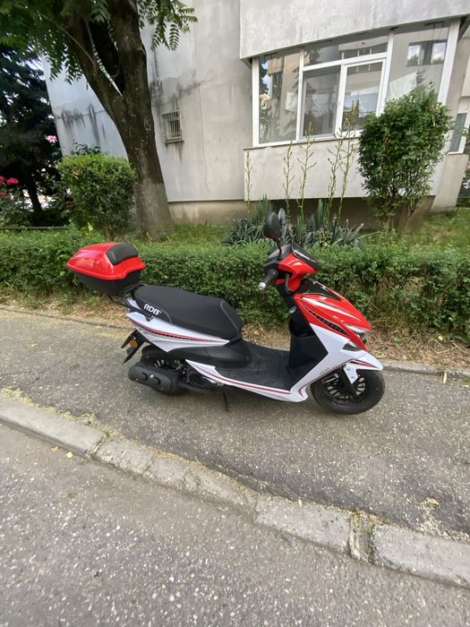 Vand Schimb Scuter 2024 Garantie 24 de luni    Euro 5
