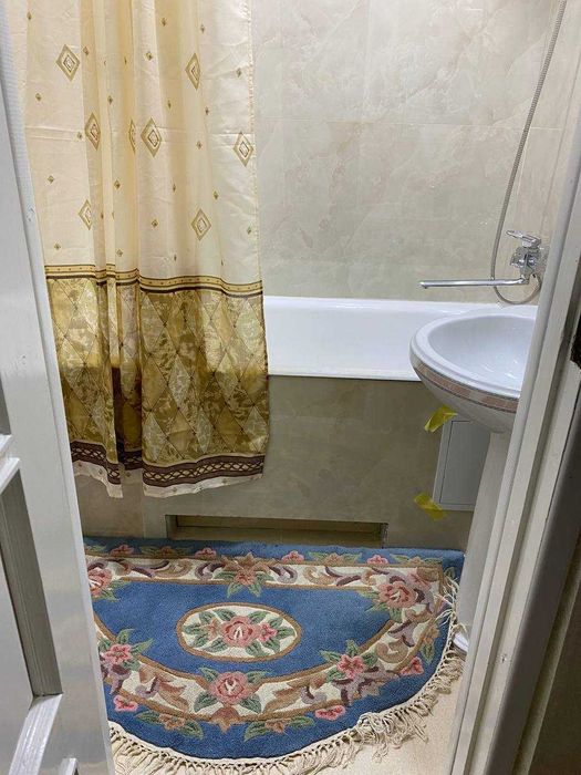 Сдам евро квартиру на Садыка Азимова ц1