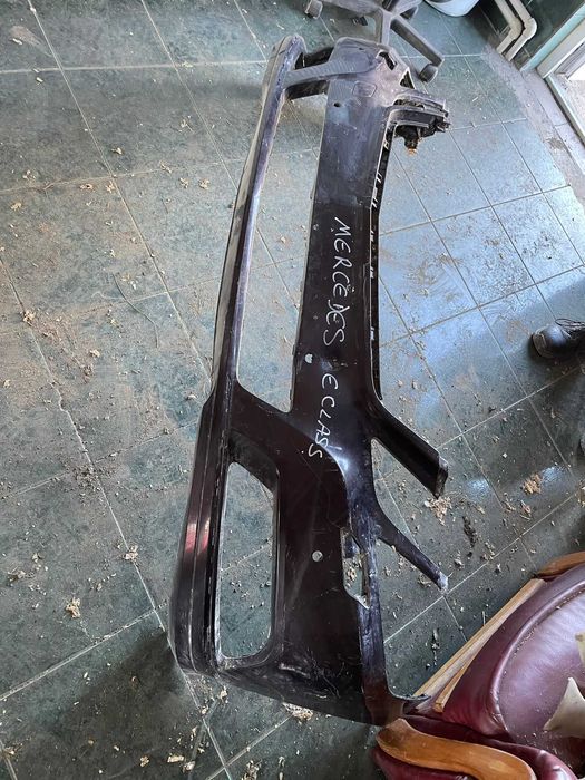 bara fata mercedes e class 2011