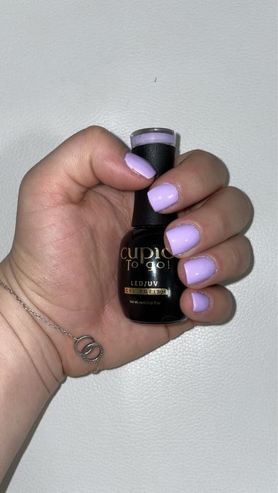 Manichiura cu gel semi/constructie