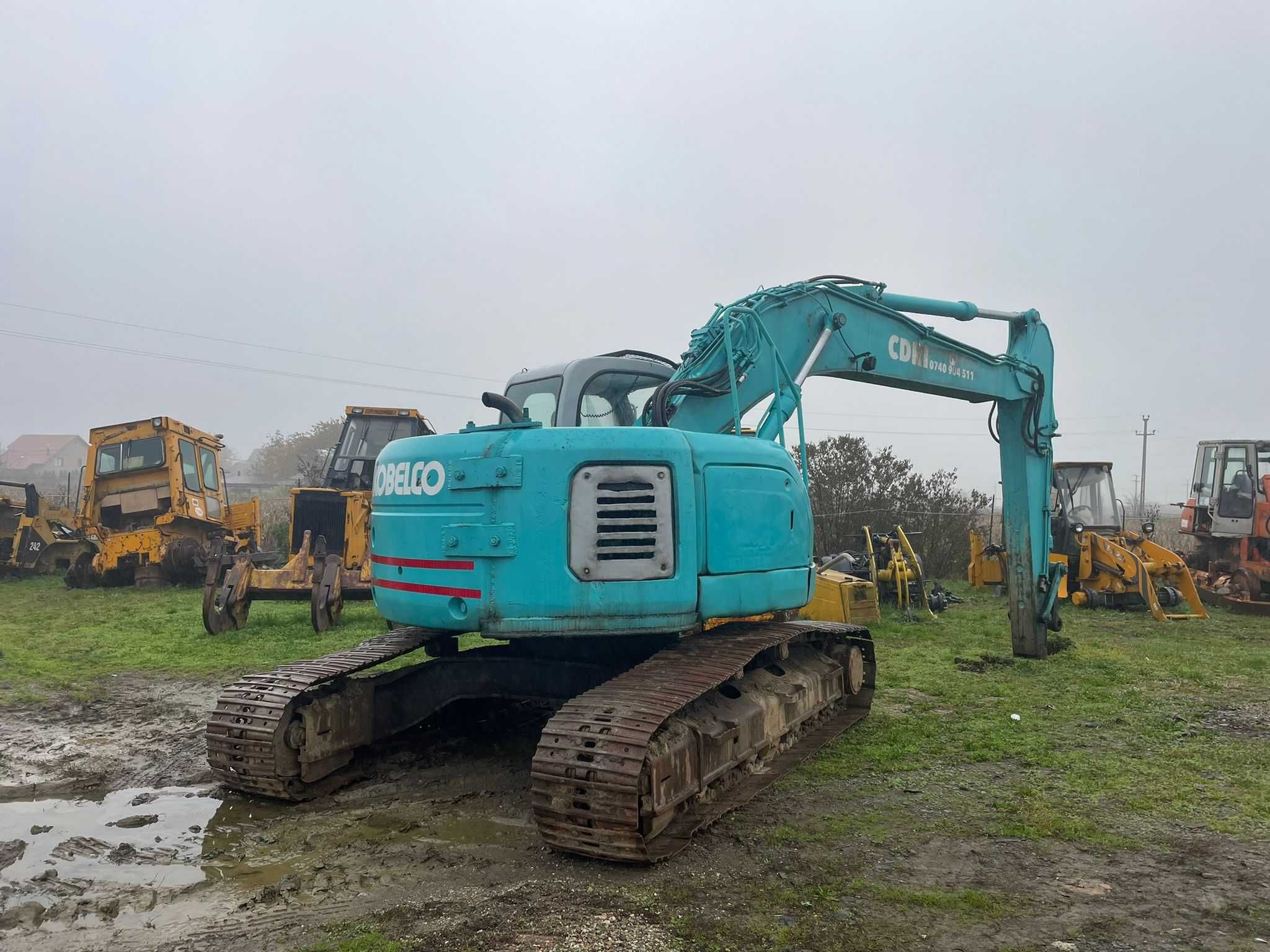 Dezmembrez excavator Kobelco SK 235 SR