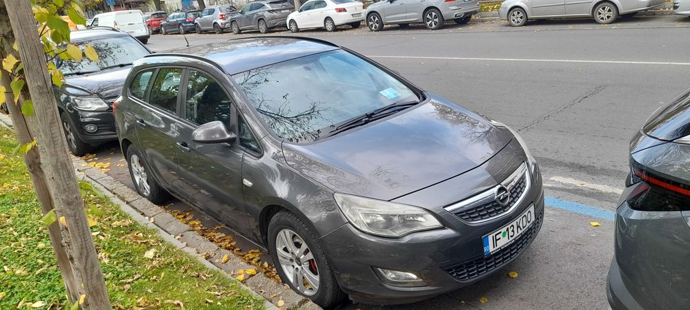 Vand opel astra j  an 2011