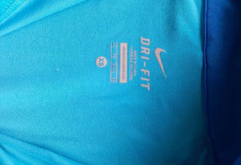 Bluză sport Nike originală, mărimea xs
