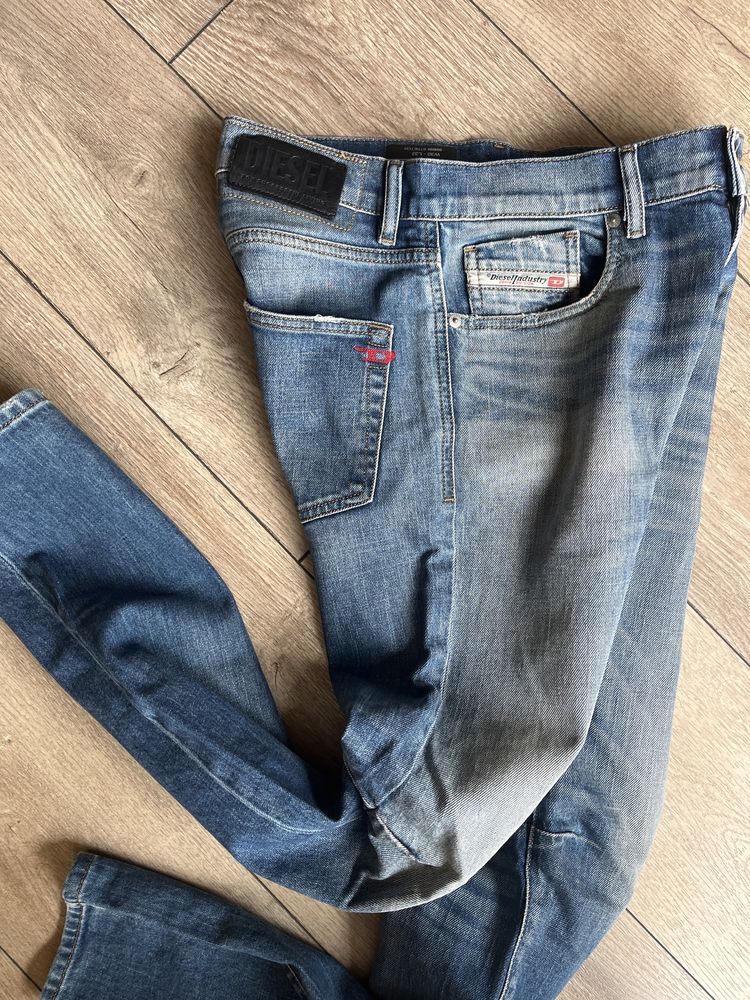 DIESEL : D-Strukt Slim Stretch Denim - 30 / Оригинал