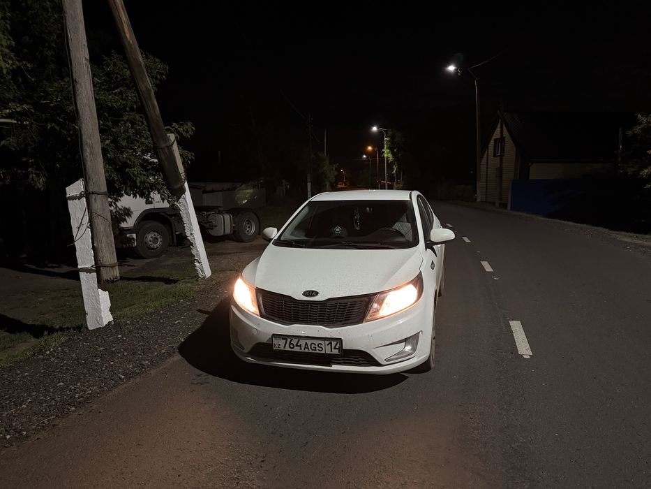 Продам машину KIA RIO 2011 г.в.