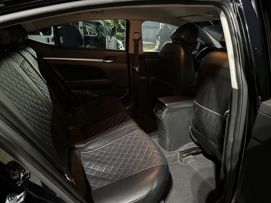 Hyundai Elantra 2020 yil