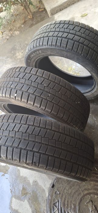 Продам WINRUN зимние шины 235/55/18 состояние идеал 3 шт 200 км пробег