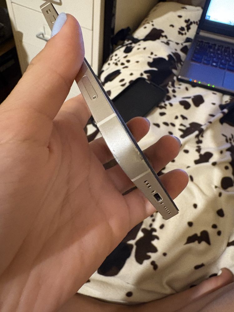 Iphone 12 64G в добро състояние