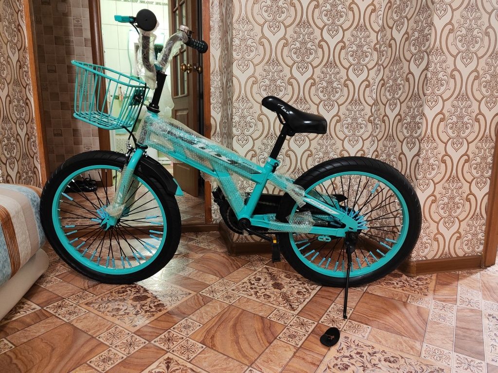 Велосипед НОВЫЙ подойдёт как для мальчика так и для девочки