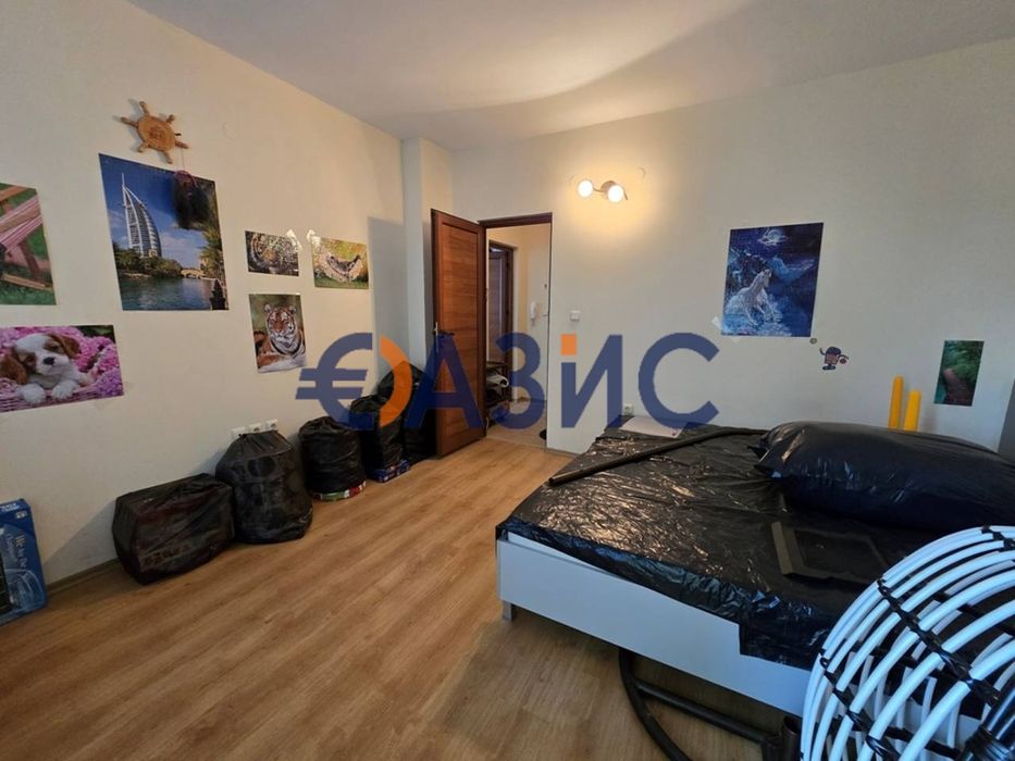 Продава се Двустаен апартамент в к.к. Слънчев бряг - 75 кв.м за 894 €/кв.м - Снимка #12