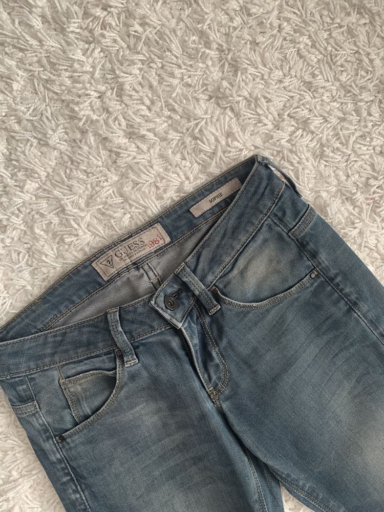 Дънки Guess slim и mom jeans