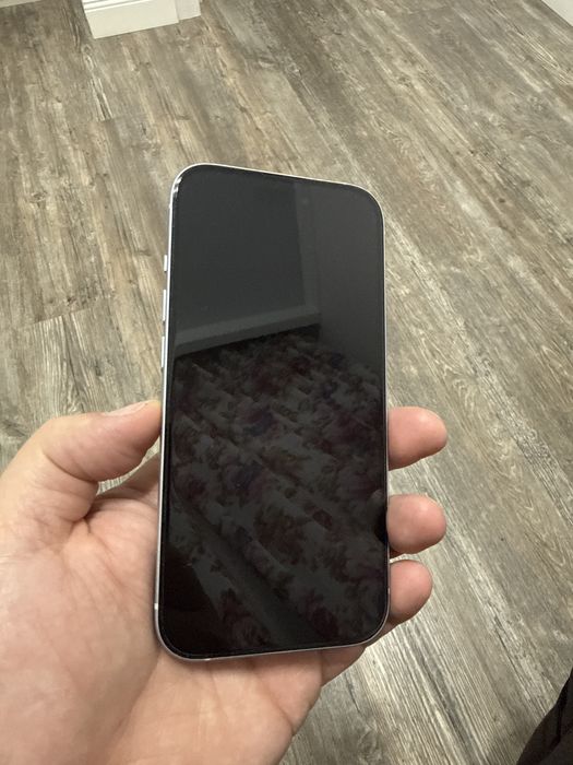 Iphone 15 в отличном состоянии, пользовалась супруга очень аккуратно.