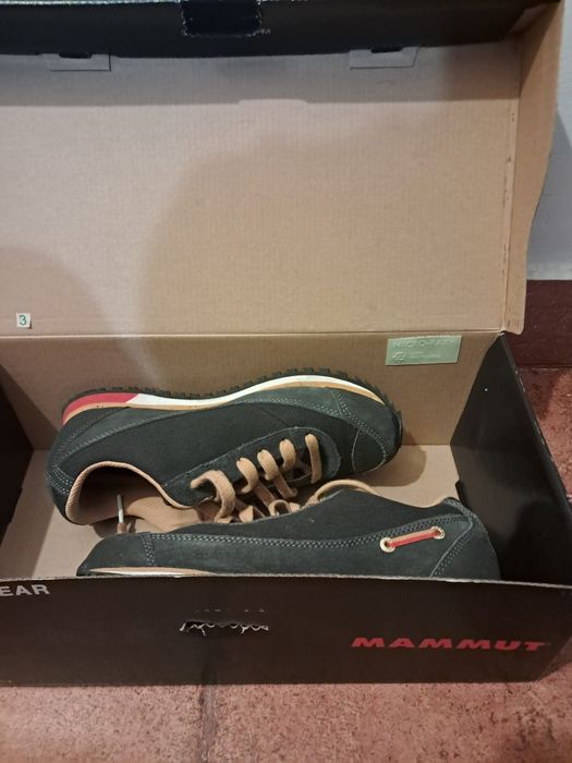 Adidasi Mammut dama Numar 38