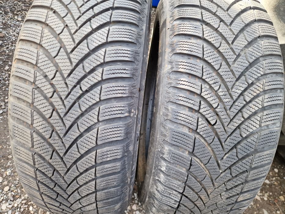 Anvelope 215/55R17 marca Semperit, M +S, DOT 2022,7 mm