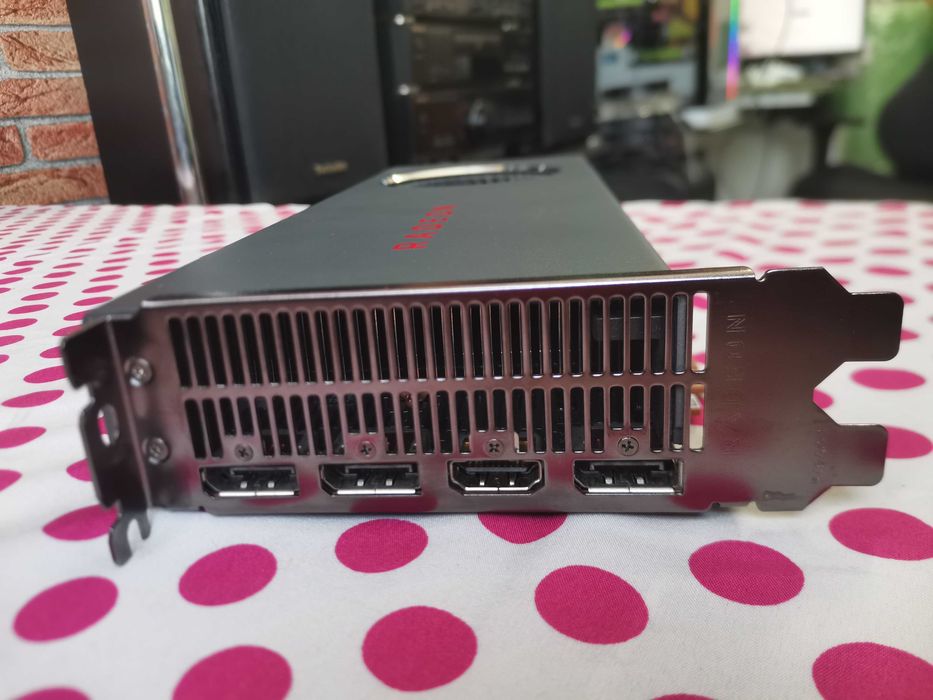 Placa video AMD Radeon RX 5700, 8GB GDDR6, 256-bit