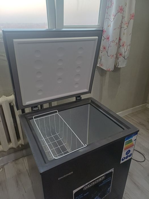 Морозилник, почти новая