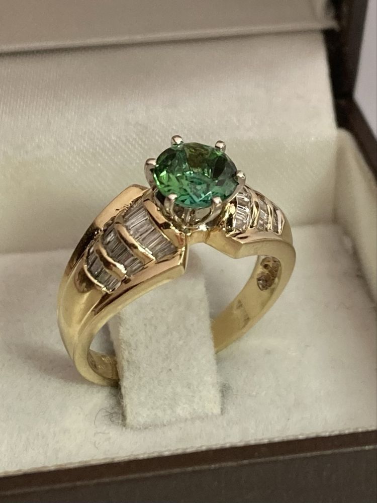 Inel aur 18kt.cu turmalin si diamante 0.75ct