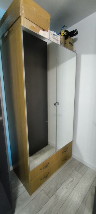 Vand dulap haine Ikea