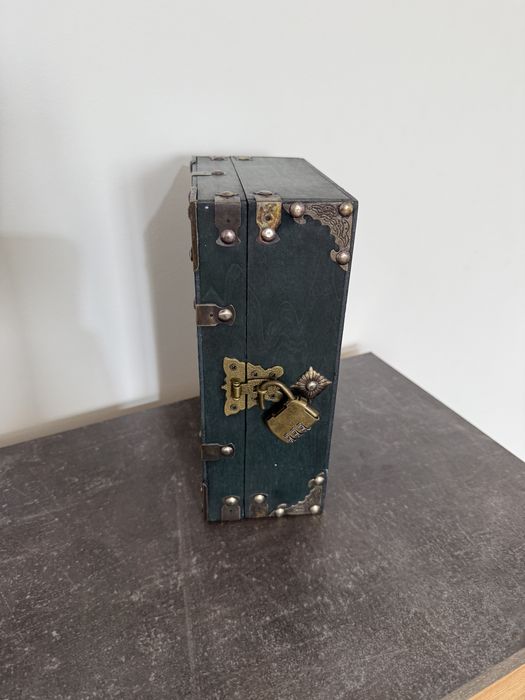 Cufar organizator bijuterii/ depozitare