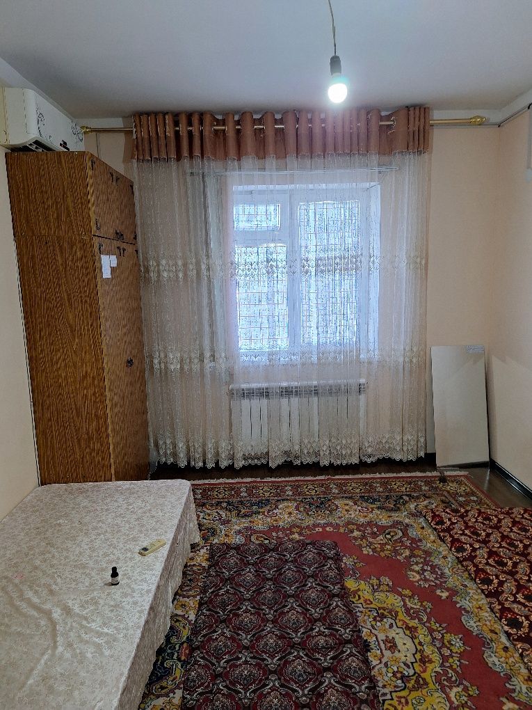 Жиззах шахар Зилол махалласидаги 2-домда 2 хонали квартира сотилади