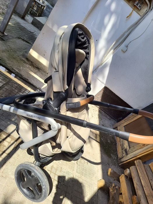 Комбинирана количка Maxi Cosi Lila Nomad + Кош за новородено Oria
