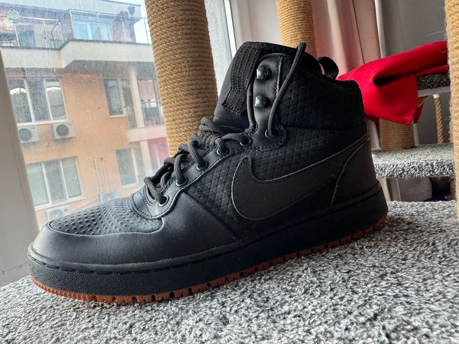 Nike mid black кецове