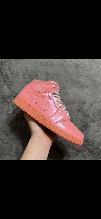 Nike Air Jordan 1 Retro Coral Chalk 2009