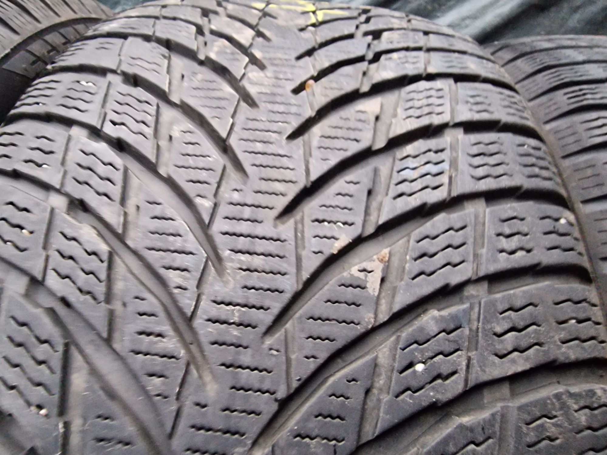 Anvelope 225/45R18 marca Nokian, DOT 2021, M +S