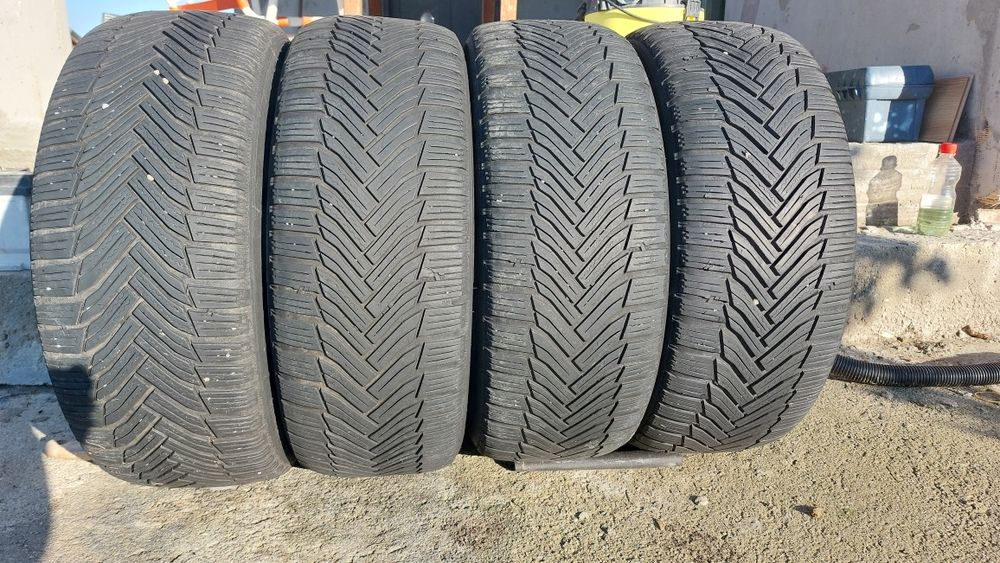 Set anvelope iarna 225/45/17 Michelin Alpin 6