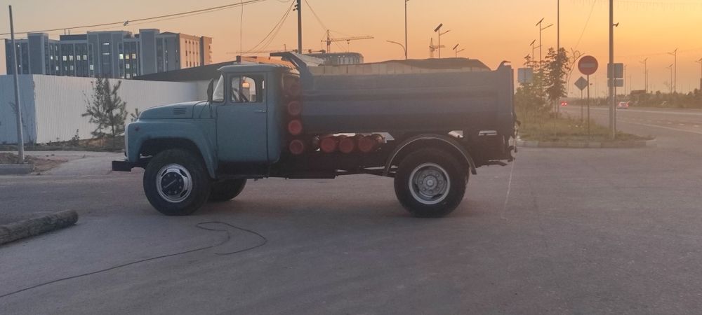 Zil Samasval sotiladi Moscow's