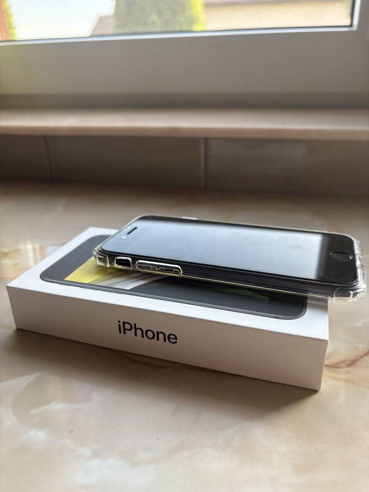 Vand Iphone SE 2020 64 GB