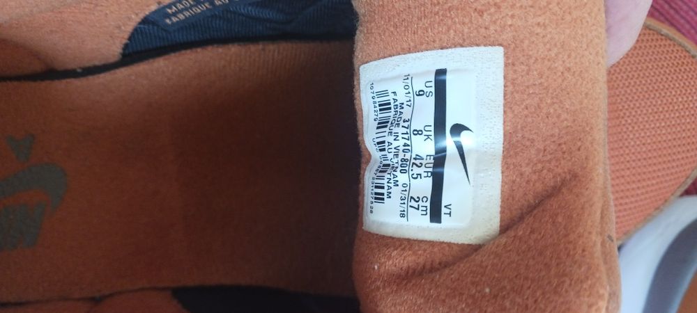 Nike AIR SAFARI nr 41.42 in cutie adidas new balance under armour puma