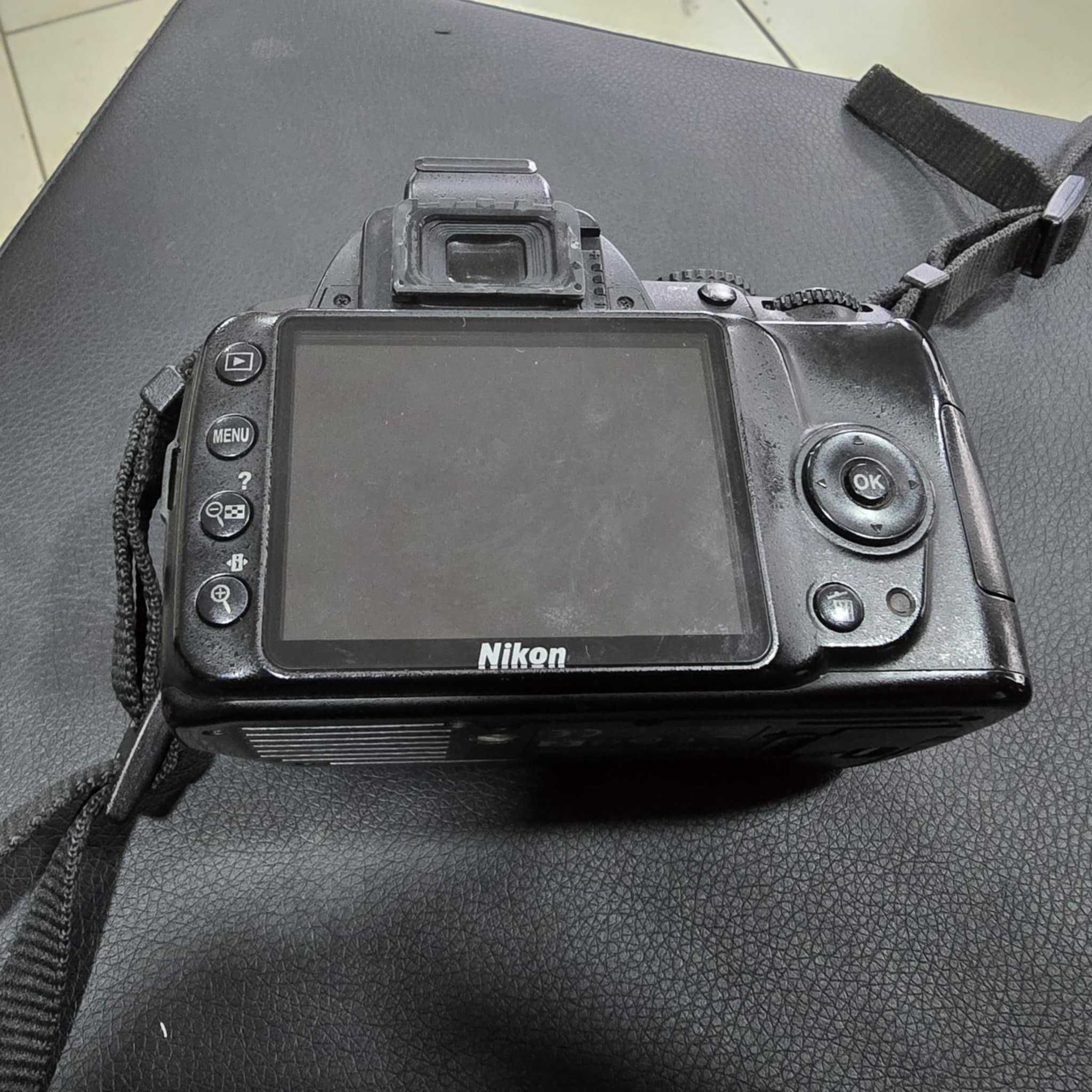 Фотоапарат Nikon D3000 46к
