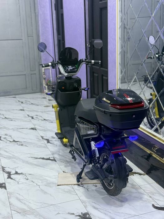 Скутер skuter 2025