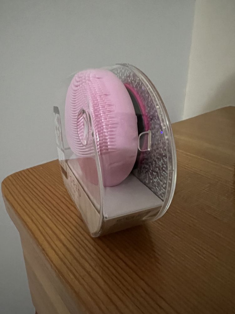 Foreo Luna Fofo Smart Facial Cleansing Brush Pearl Pink