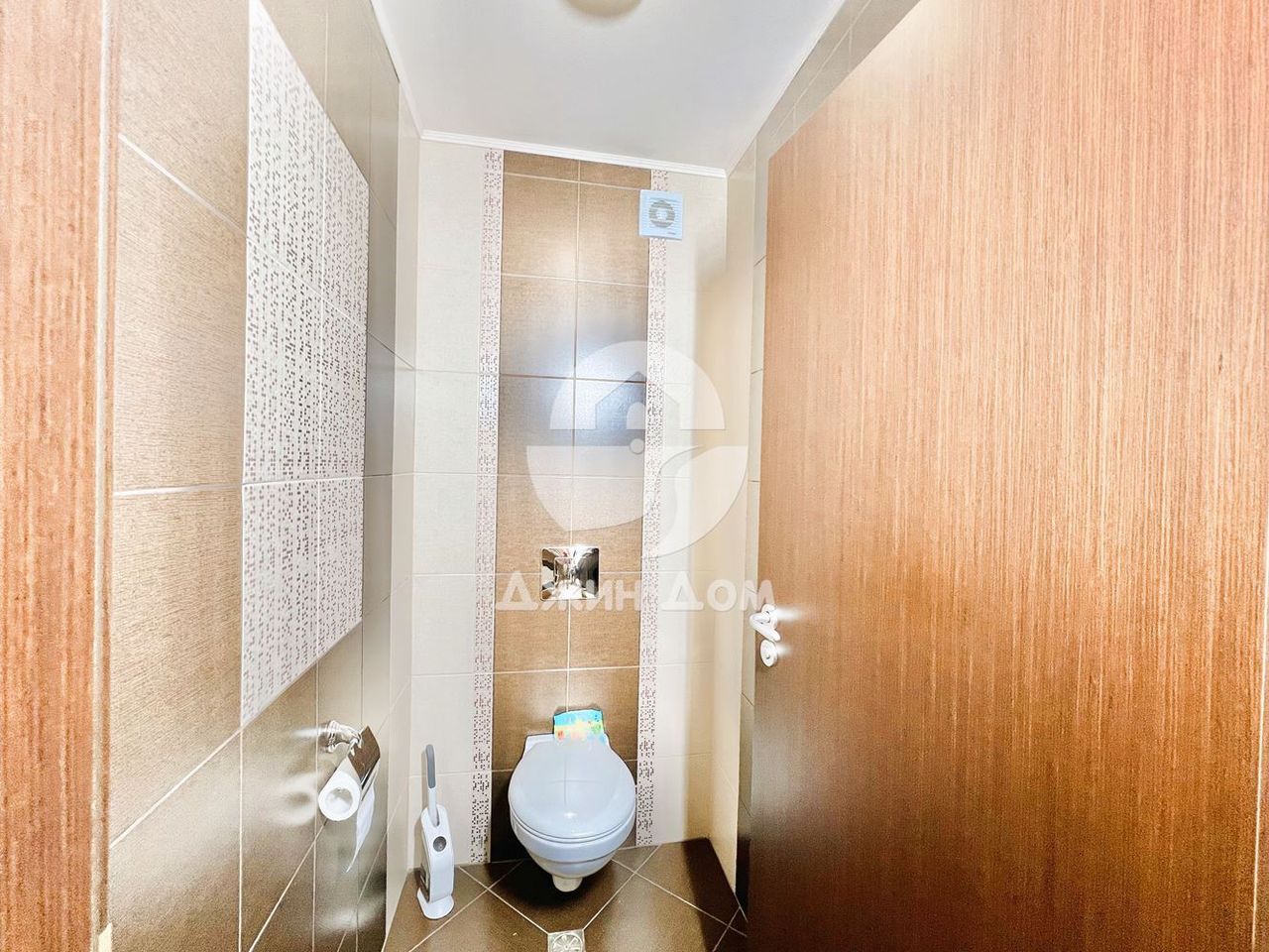 Продава се Тристаен апартамент в к.к. Елените - 110 кв.м за 1500 €/кв.м - Снимка #11