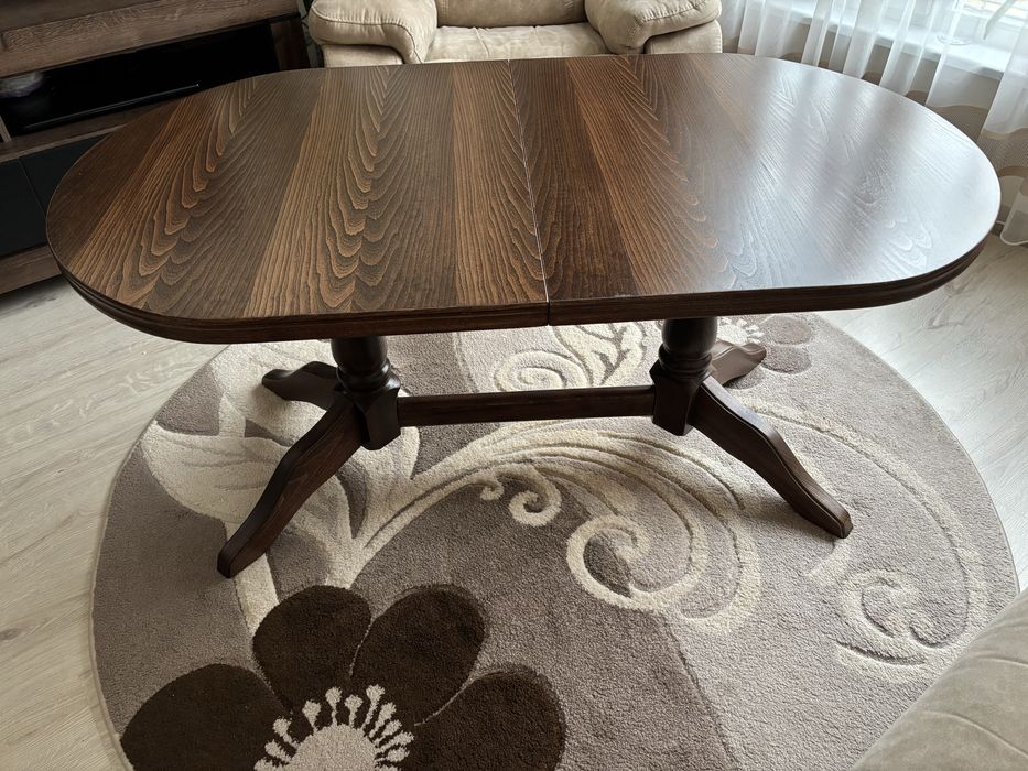 Диван, маса и тв шкаф